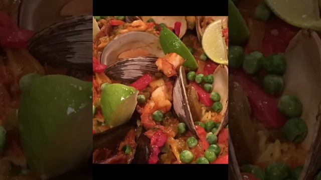 Good Eats! | Featuring: Seafood Paella-Homemade Chicken Pot Pie and Shrimp Creole смотреть онлайн