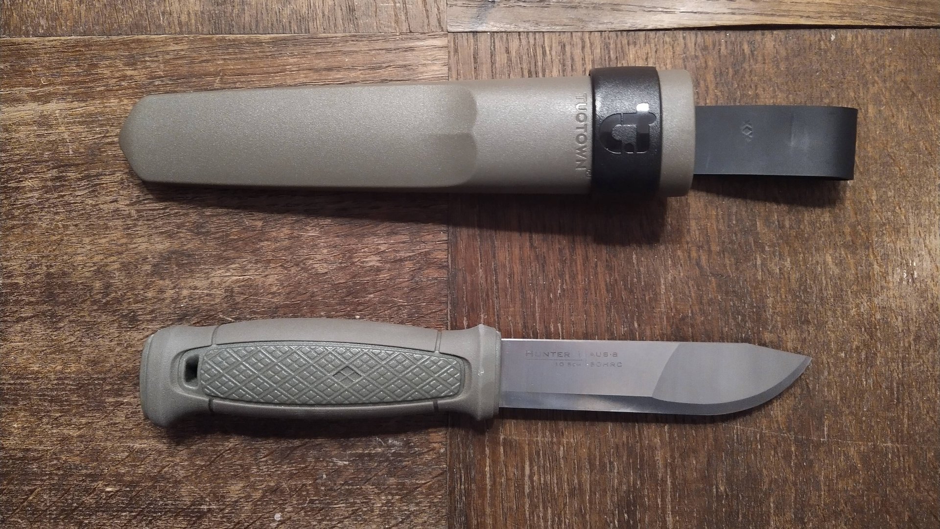 Tuotown Hunter - нож по мотивам Mora Kansbol