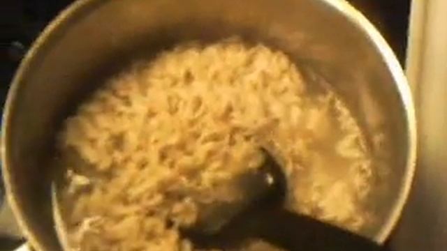 How to cook Samyang Ramen noodles! смотреть онлайн