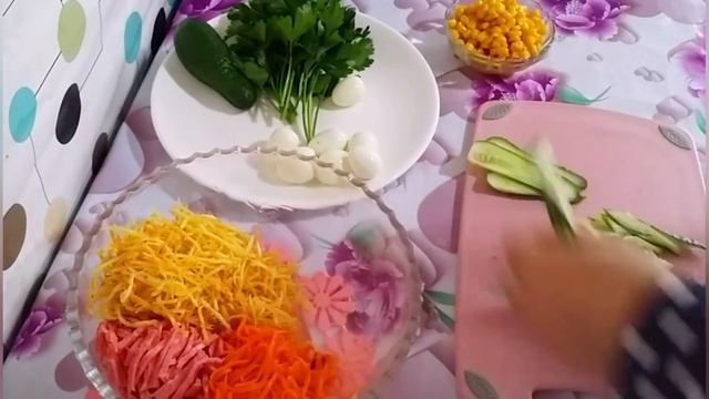 ЛЕГКИЙ САЛАТ НА  ИФТАР. ПОЛЕЗНЫЙ САЛАТ ДЛЯ ИФТАРА.