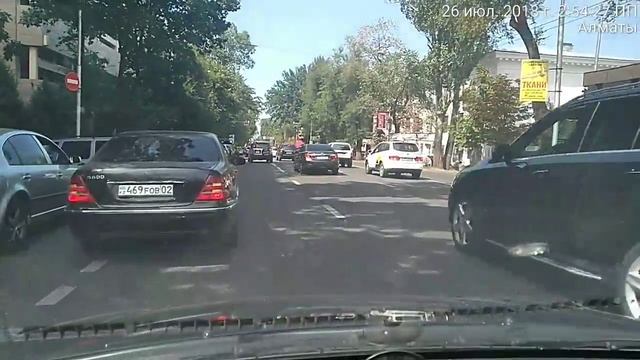Остановился поговорить через форточку смотреть онлайн