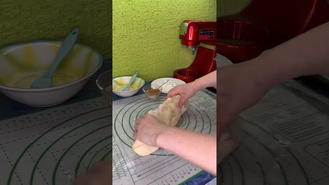 Идеальная булочка к кофе ⭐️ #рецепты #булочки #baking #выпечка #croissant #рецепт #recipe смотреть онлайн