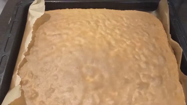 Dadlı malına cemindən biskivit. Вкусный бисквит с малиновым джемом. смотреть онлайн
