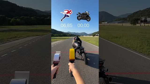 ❌💨 ATHLETE VS SPORT BIKE ⚡️ WHO DID WIN!？ 🏆 смотреть онлайн
