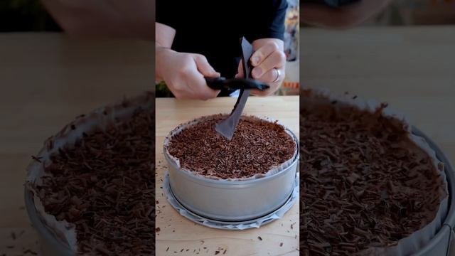 CHOCOLATE ICEBOX CAKE 😍 #dessert #shorts смотреть онлайн