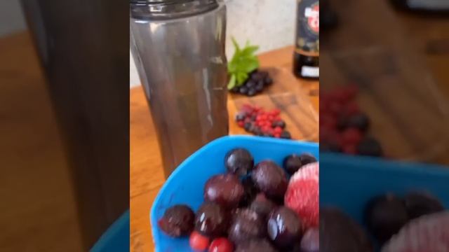 Daiquiri de frutos rojos.Estilo Bar El Arrecife смотреть онлайн