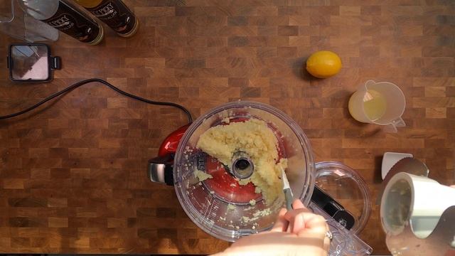 Garlic Sauce - Traditional Lebanese Toum - Life Changing!!!! - 4K смотреть онлайн