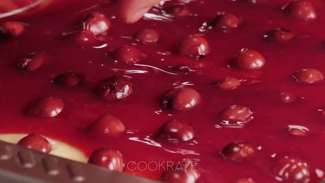 I’ve made cake using a nozzle - it is so delicious, that i’ve licked the tray смотреть онлайн