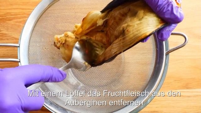 Auberginensalat mit Kartoffeln, Paprika und Kräutern. Passt zu vielen Gerichten! смотреть онлайн