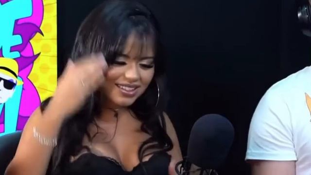 GEOVANNA PAES - ISSO É O CREAMPIE! смотреть онлайн