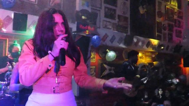 Rock Power Girls - Somebody To Love (Queen) смотреть онлайн