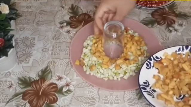 Берём картошки +калбаса гатовим Самые лучшие салаты 😋😋 смотреть онлайн