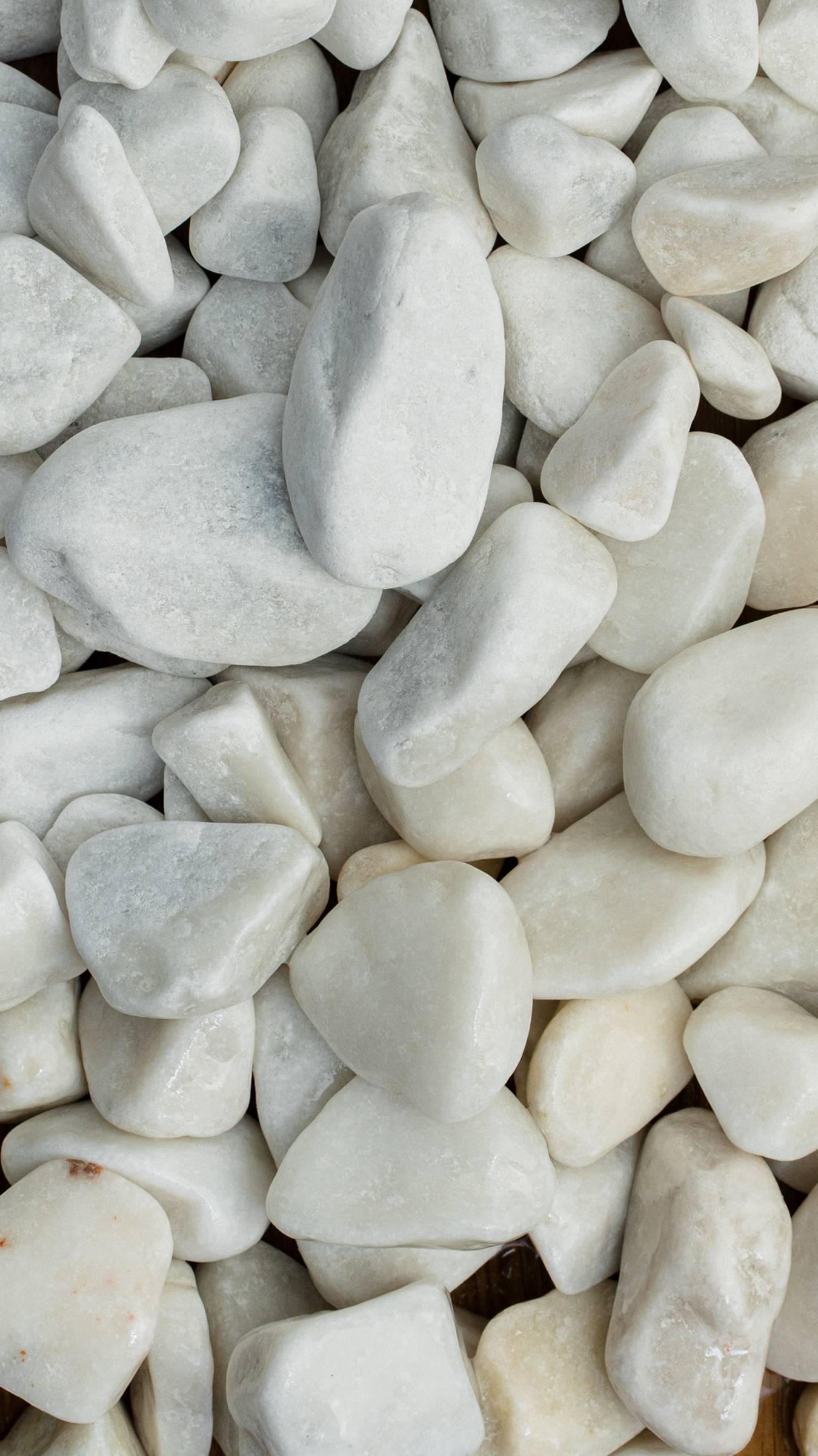 Галька мраморная белая фракция 20-40мм