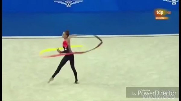 Дина и Арина Аверины