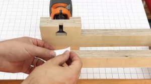 Направляющая для лобзика.