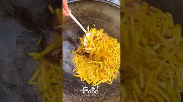 Узбекское национальное блюдо – плов/ Uzbek national dish -Pilav./ Milliy taomimiz osh смотреть онлайн