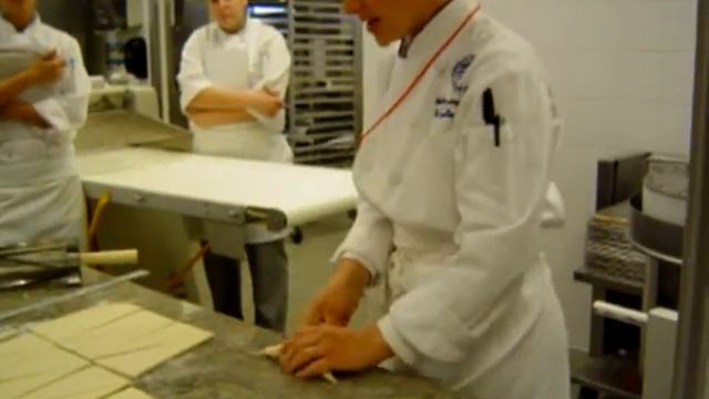 Perfect Shaping croissants by Pastry chef Melina Kelson смотреть онлайн