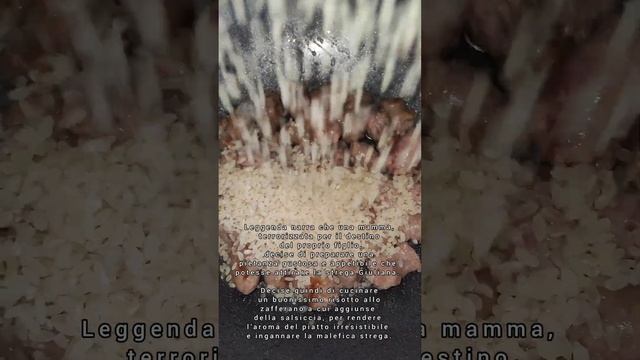 RISOTTO ALLA MONZESE - RISOTTO ZAFFERANO E LUGANEGA смотреть онлайн