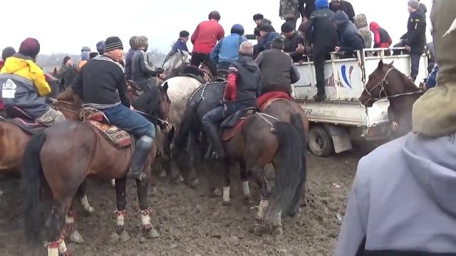 Кожо балбан 5 мин сомго таштады ВИДЕОГО лайк 👍 басып каналга катталыныздар 🔔 смотреть онлайн