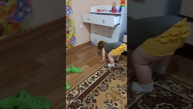 Анютка, маленькая хозяюшка😅 смотреть онлайн