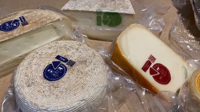 Сырни Мандры приехали почтой//Купить Крафтовый Сыр с плесенью смотреть онлайн