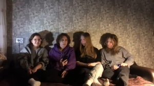 базарим о своём и иногда отвечаем на неловкие вопросы