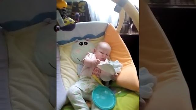 Первая каша!!!Ксю вообще в шоке! смотреть онлайн