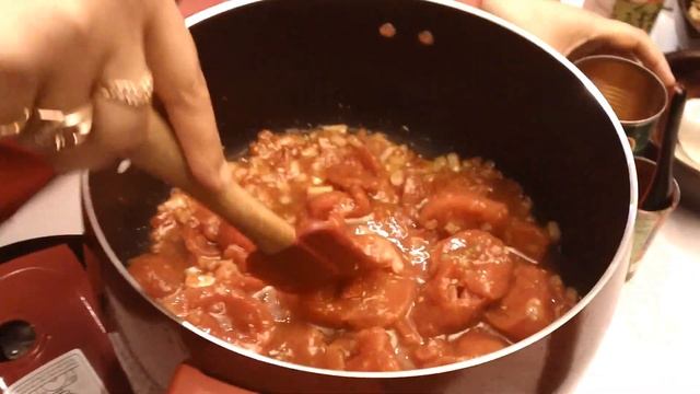 Pigeon Pea Coconut Curry (Bharazi nu Saak) смотреть онлайн