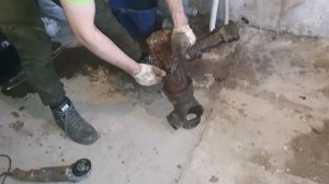 Как заменить чугунную канализацию в квартире, своими руками