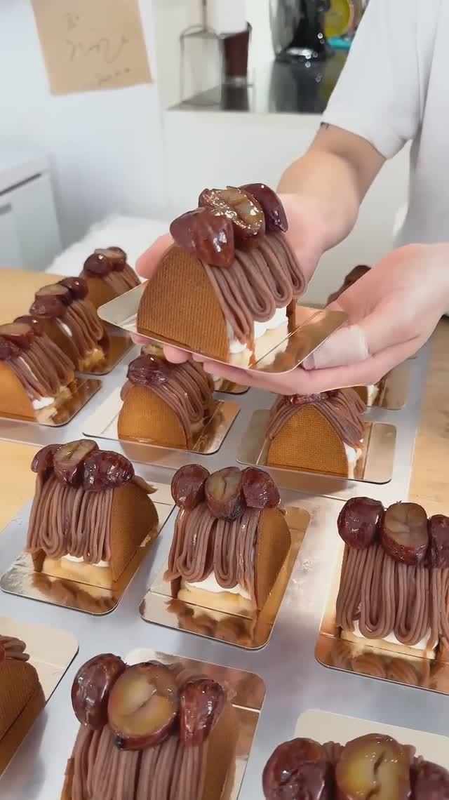 Канал Уличная Еда / Street Food Channel. Ароматный каштановый крем, Каштан Монблан. смотреть онлайн