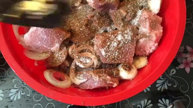 шашлычек из свинины ))) смотреть онлайн