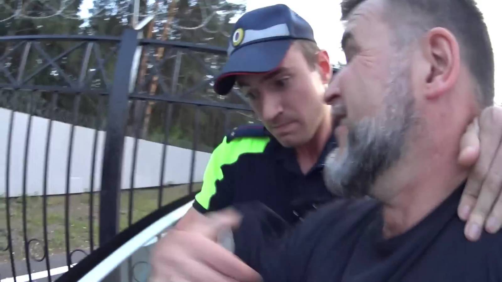 Стандартные методы усмирения неравнодушных людей теперь опробывают на Поминове смотреть онлайн