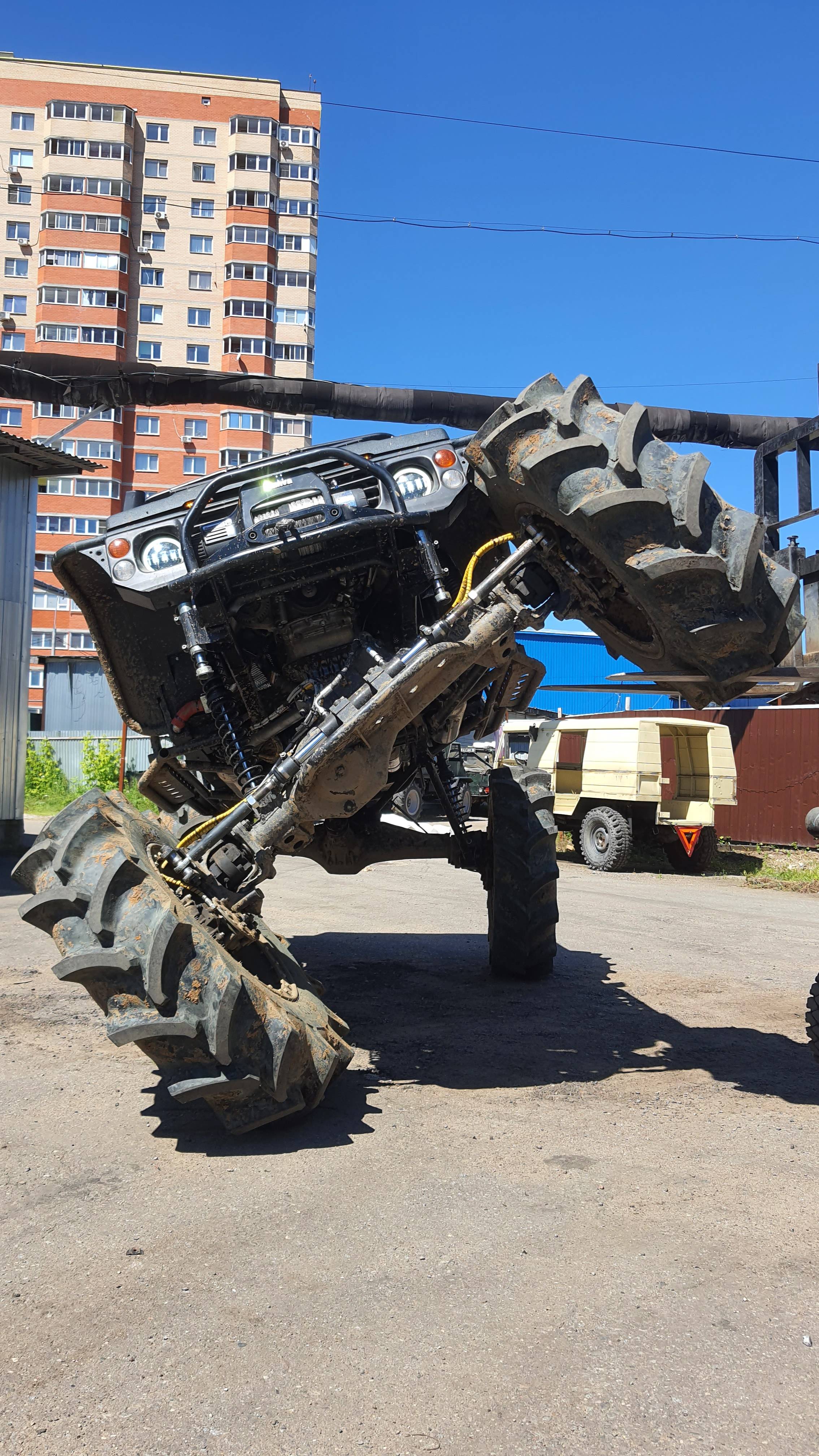 Suzuki Samurai, мосты Unimog, 3uz 4.3 - 300 л.с.