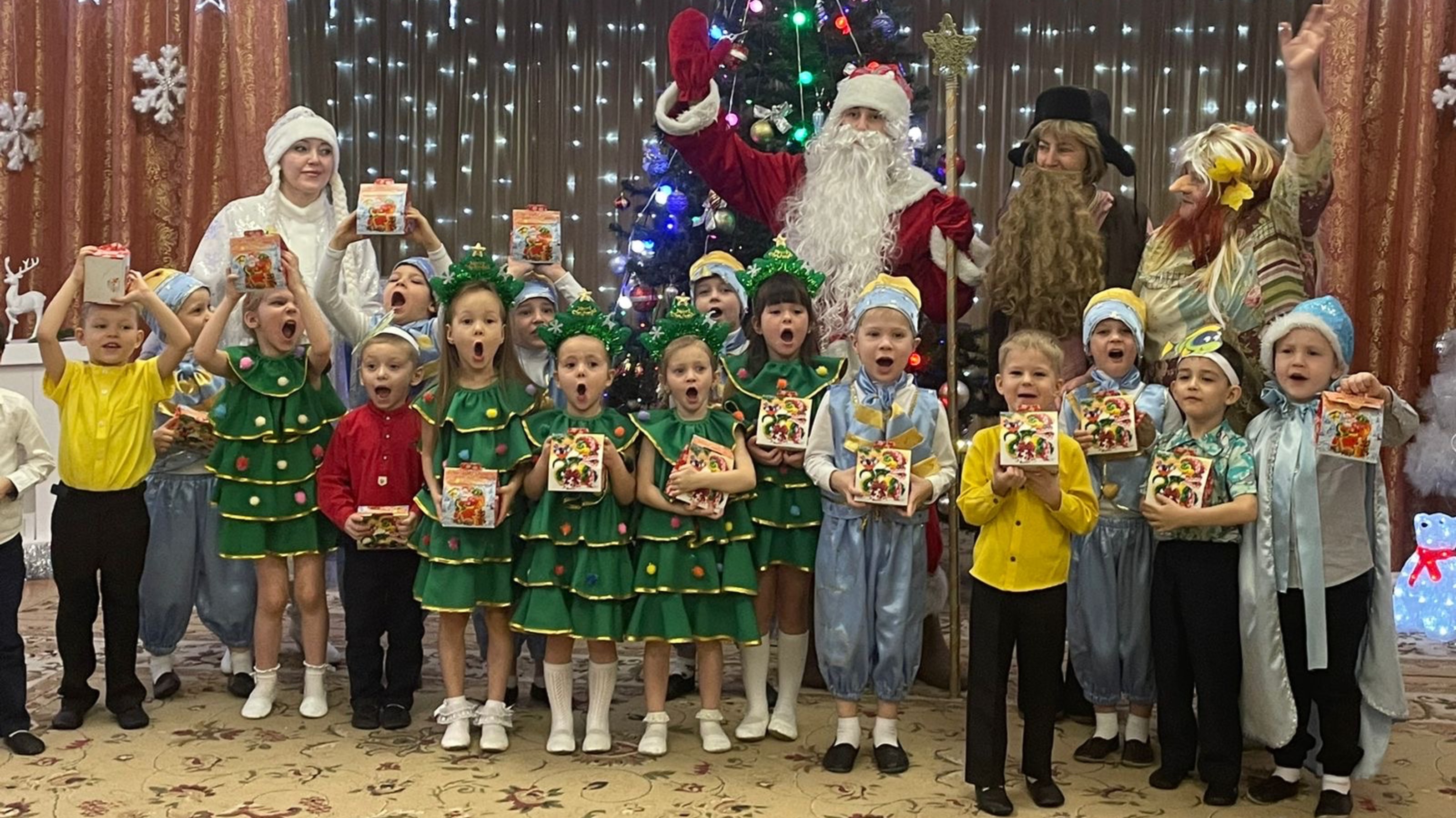 NY2025_Celebrating-VP_MADOU55