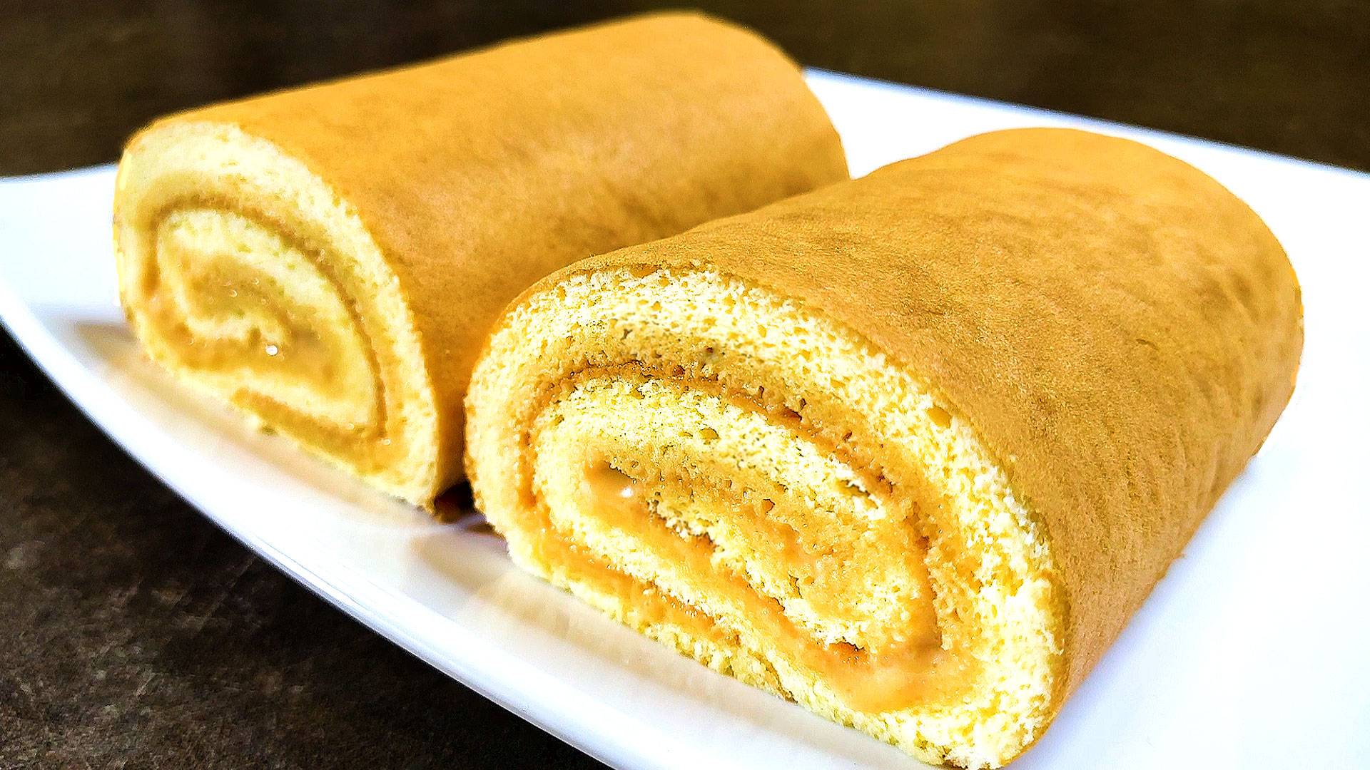 Нежнейший классический бисквитный рулет. Базовый рецепт воздушного рулета смотреть онлайн
