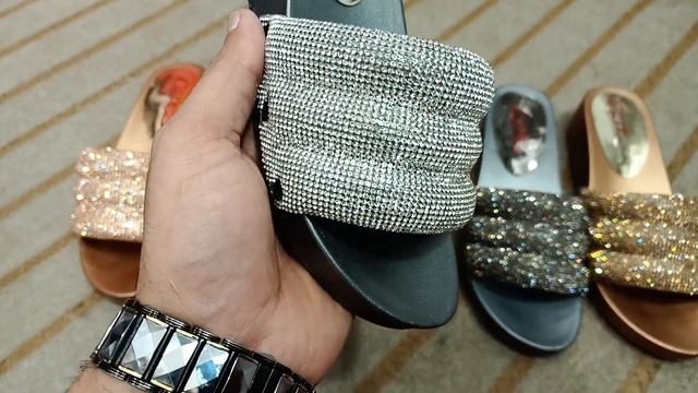 #play #collection 👣 fancy PU 5 colors🎨 whole sale moti bazar Lahore🥰🥰 what's 📲 03206000196 смотреть онлайн