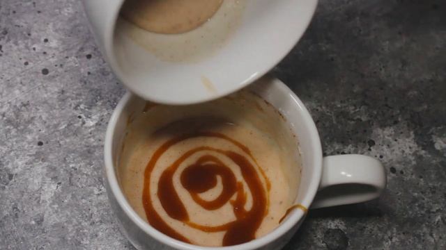 Cinnamon Roll Mug Cake смотреть онлайн