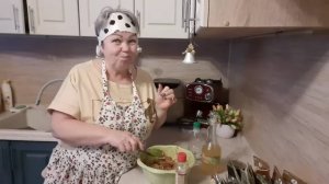 ДЕЛАЮ СВИНЫЕ УШКИ ПО-КОРЕЙСКИ,А В ДЕТСТВЕ ЛЮБИЛА ХВОСТ ПОРОСЕНКА.