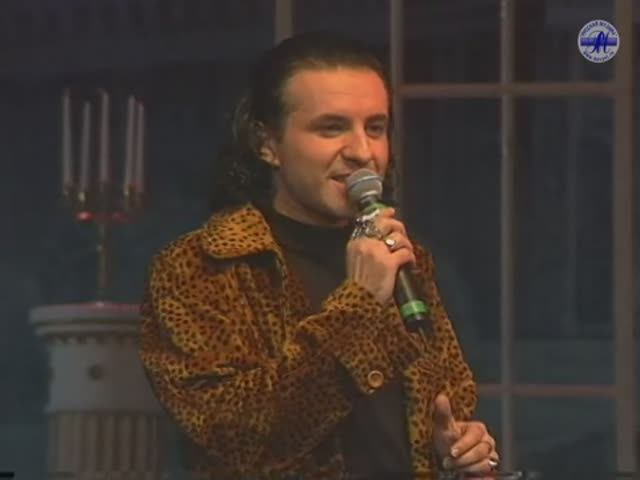 Сергей РОГОЖИН "Звездный купол" ("Романсы и песни нашего города" 2000 г.) смотреть онлайн