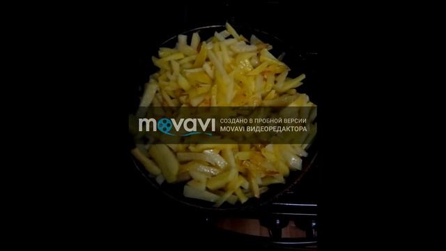 очень вкусная жаренная картошечка, пальчики оближешь!!! смотреть онлайн