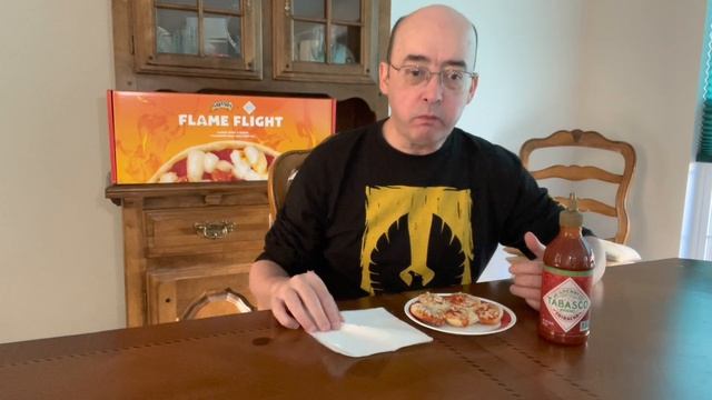 Tabasco/Bagel Bites Flame Flight - Sriracha Sauce смотреть онлайн