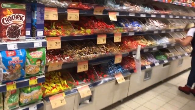 Зашли в супермаркет MAXIMA в Литве
