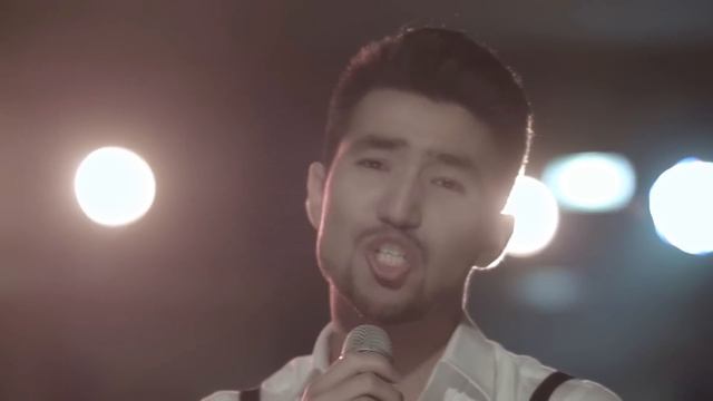 Группа MEZZO поет песни Батыра