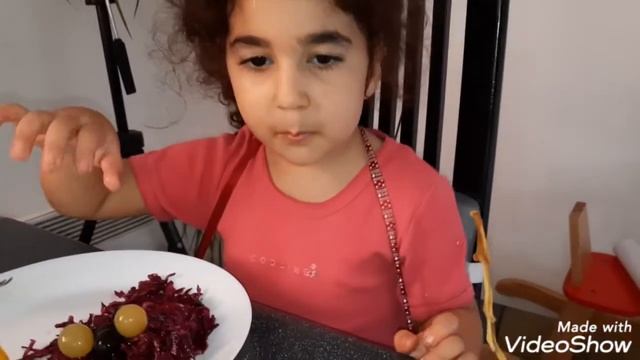 Մանուշակագույն կաղամբով սալաթ Մարի-Քլերի տարբերակը 😄😄😄 смотреть онлайн