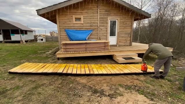 почти ВЕЧНАЯ садовая дорожка ЗА КОПЕЙКИ из дерева своими руками смотреть онлайн