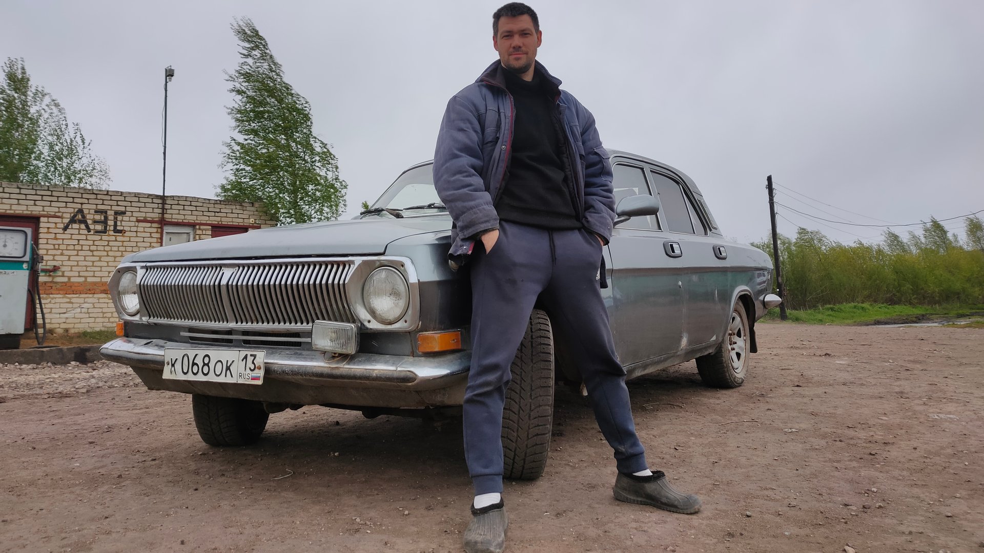 Вид с салона 300сот сильной Волги