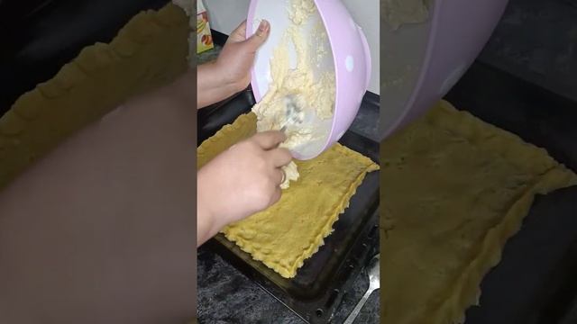 "СЛЁЗЫ АНГЕЛА" САМЫЙ ВКУСНЫЙ, НЕЖНЫЙ ПИРОГ😋😋🥧#youtubeshorts ##pie #shorts смотреть онлайн