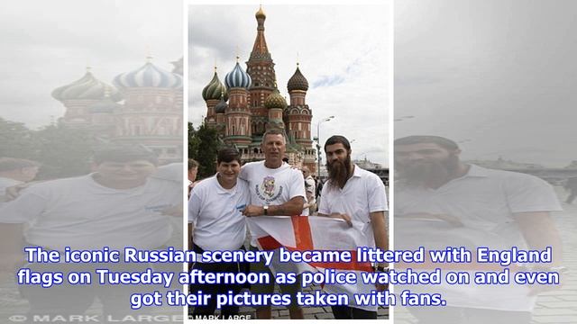 England supporters turn out in force in Moscow's Red Square смотреть онлайн