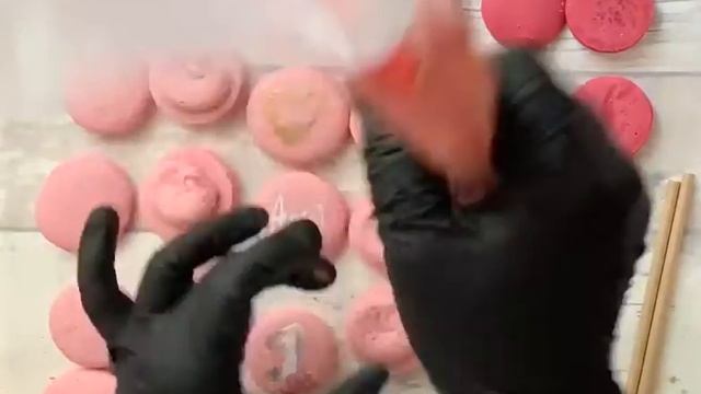 Draw on macarons смотреть онлайн