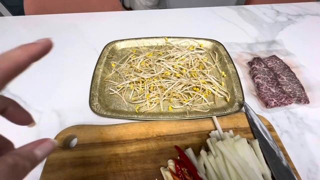 Похмельный Суп для Корейского Мужа # 육개장 # 제육 볶음 # 토마토 파스타 # 한국 우즈벡 부부 # 사랑하는 우리 아이들 # смотреть онлайн